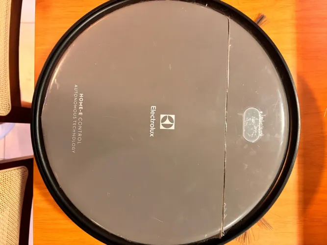 ROBÔ ASPIRADOR ELECTROLUX ERB20