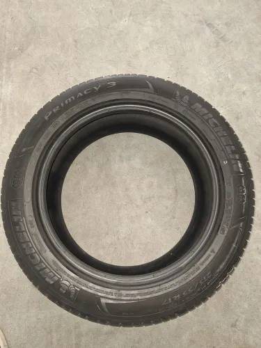 1 pneu MICHELIN 215/55R17