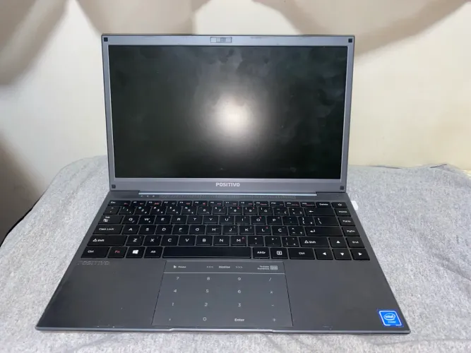 Notebook positivo N1240