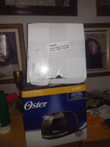 Jarra de vidro Oster regência 4288 com brinde