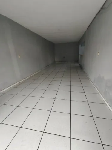Alugo excelente ponto comercial na TORRE av bem movimentada