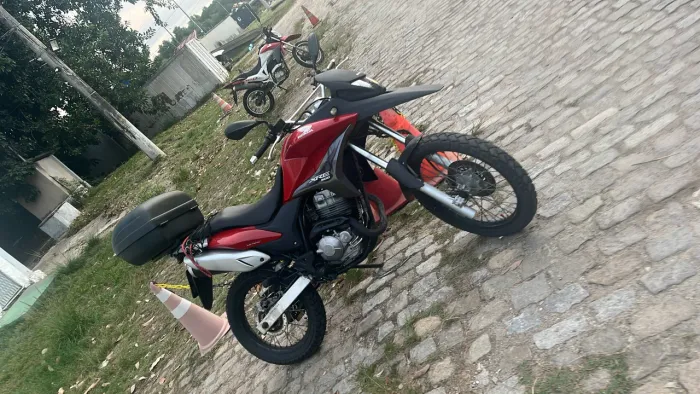 Xre 300 2011
