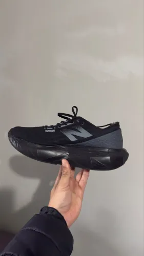 Vendo tênis New Balance FuelCell SuperComp Elite v5