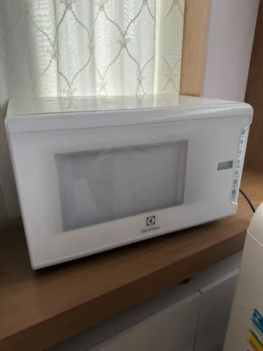 Microondas Electrolux 31L