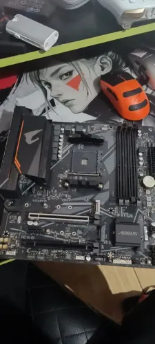 Placa-Mãe Gigabyte B550M Aorus Elite Rev. 1.3, AMD AM4, Micro ATX, DDR4