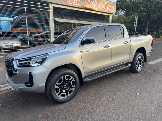 Toyota Hilux CD SRX 4X4 2.8 TDI 16V Diesel Aut. 2024