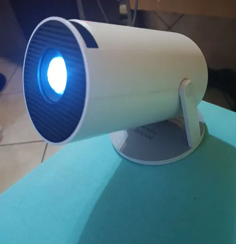 Projetor HY300