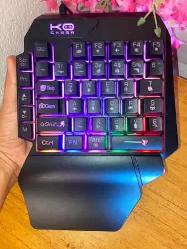 teclado de uma mão rgb