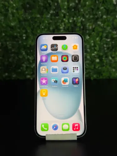 iPhone 15 256GB