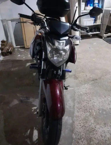 VENDO FAZER 250 VERMELHA EM ÓTIMO ESTADO DE CONSERVAÇÃO 