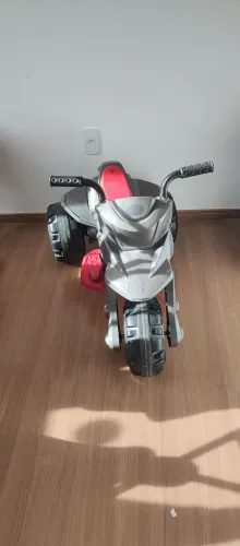 Motinha Elétrica Infantil Funcionando Perfeitamente + Carregador