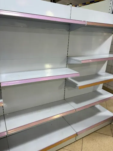 Vende-se Gôndolas