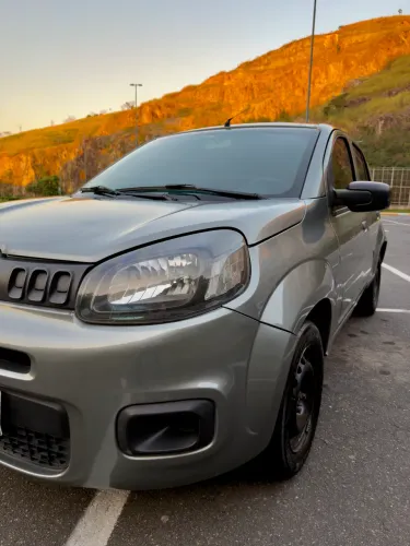 Fiat Uno Attractive 1.0 EVO Fire Flex 8V 5P 2016