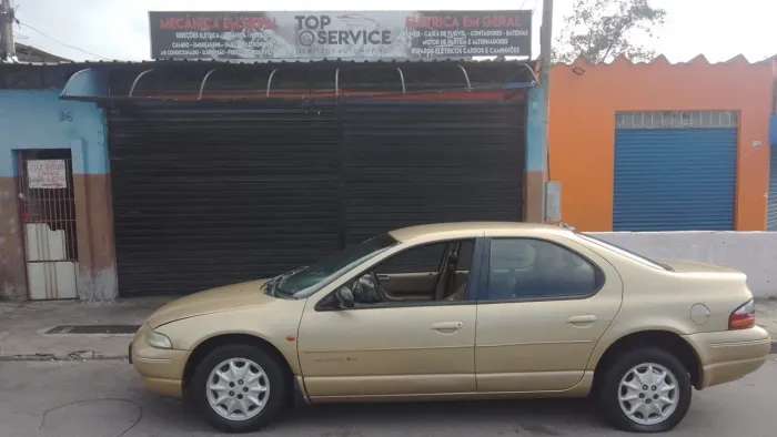 Chrysler Stratus 2.5 para retirar peças
