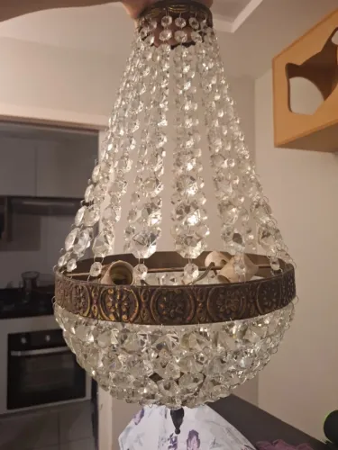 Lustre anos 60 em bronze e cristais 