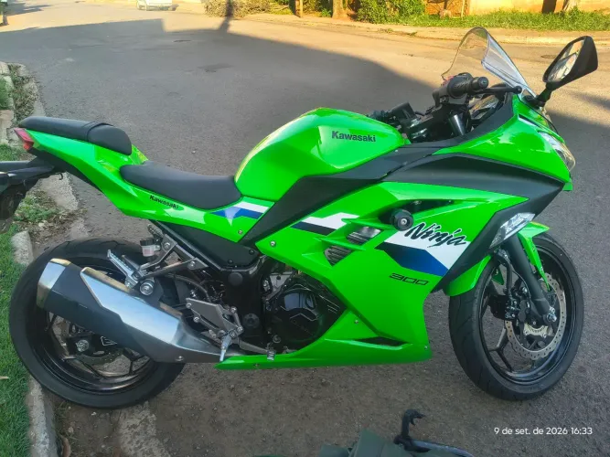 Kawasaki ninja 300