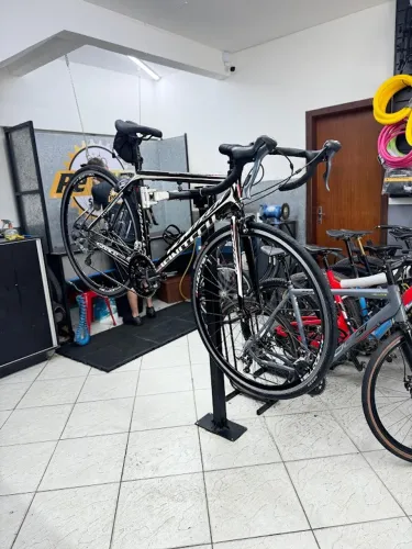 Bicicleta Speed (road bike) Grupo Shimano Claris.