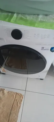 Maquina lava e seca , para conserto.