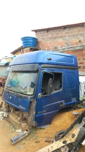 Cabine atego teto alto 2420 2020