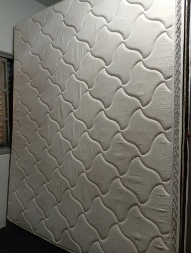 Vendo essa camara completa com cabeceira
