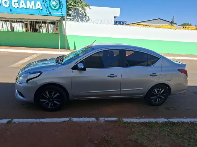 Nissan Versa Unique 1.6 16V Flexstart 4P Aut. 2018