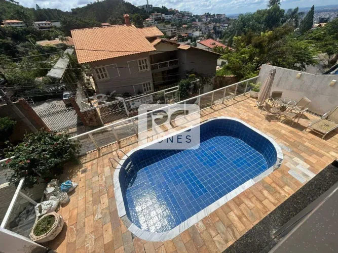 Casa à venda 480,00m² com 5 Quartos e 5 Suítes no bairro Mangabeiras