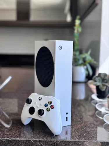 Vende-se Xbox Seres S