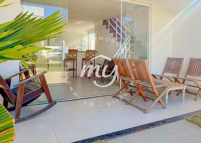 Imbassaí I Apartamento Duplex 120m² I 3 Dormitórios I 3 Suítes I 2 Salas I 4 Banheiros I 1