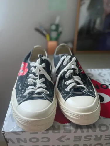 Tênis converse x comme des garçons play