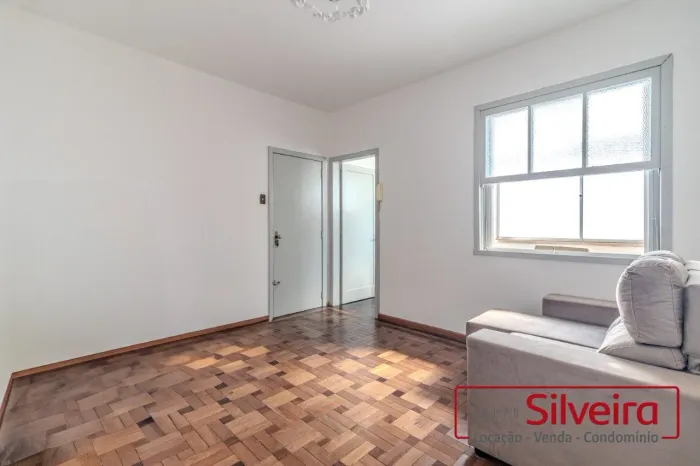 APTO SEMI MOBILIADO DE 43M² - FLORESTA