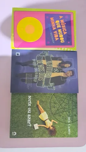 LIVROS - OS 4 POR R$ 15,00