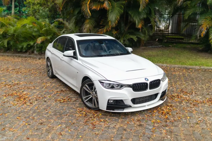 BMW 328I A M Sport 2.0 16V Flex 4P 2017