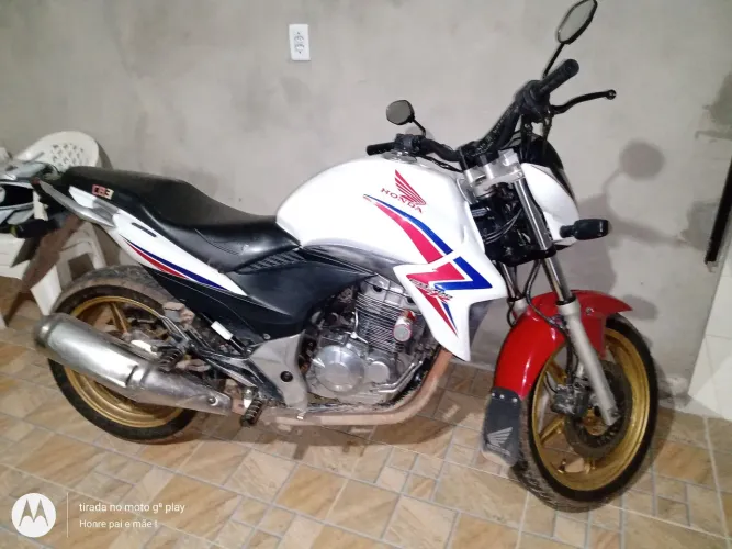 Vendo cb 300 2015