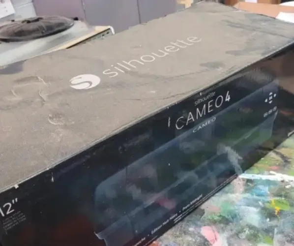 Plotter silhuete cameo 4