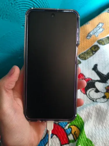 Moto G55 5G 256GB / 8GB RAM - Perfeito Estado + Brindes (5 Capinhas)