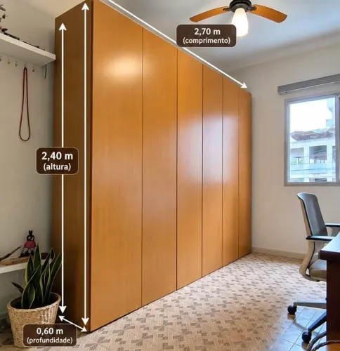 Guarda-roupa casal Coliseu (Moderna Mobília), 100% MDF, apenas 1 ano de uso. Sem marcas.