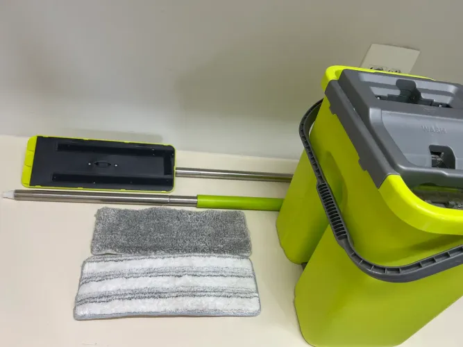Kit de limpeza Polishop. 