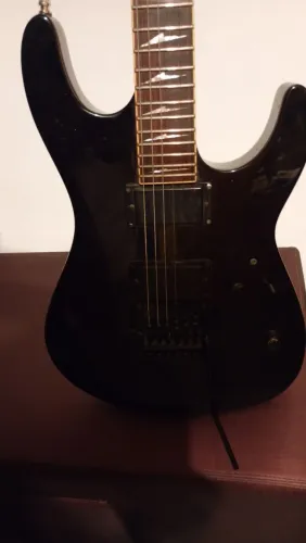 Guitarra LTD m200 fm