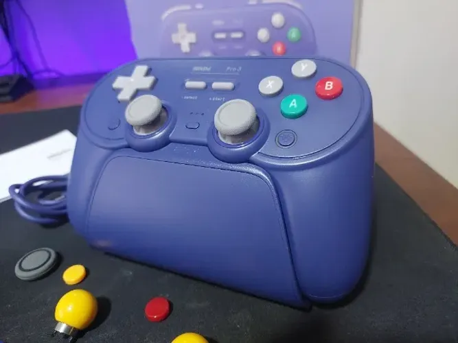 Controle 8Bitdo PRO 3 - Novo