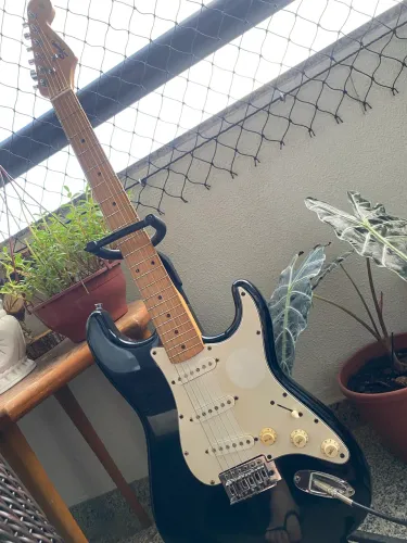 Guitarra Fender Squier California