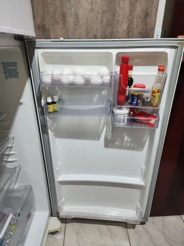 Vendo geladeira 465 litros