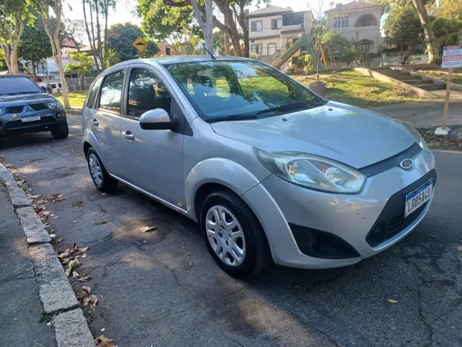 Ford Fiesta SE 1.6 8V Flex 5P 2014