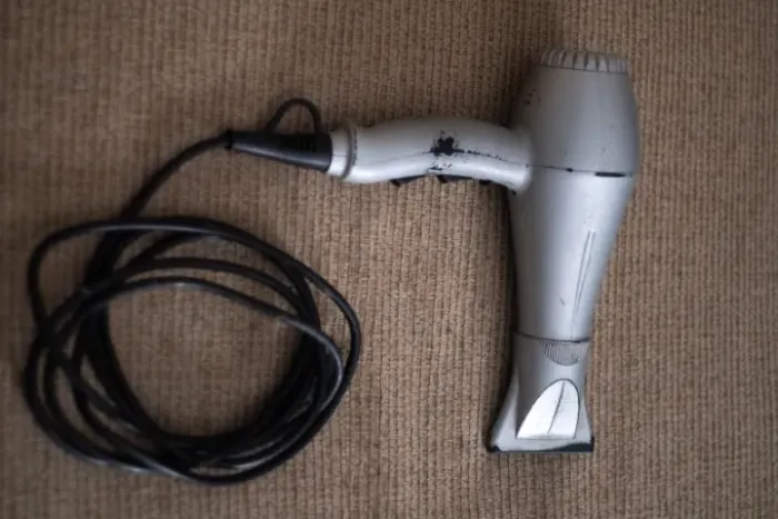 Secador de cabelo Taiff Profissional 220v (precisa de manutenção)
