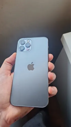 iPhone 12 Pro / 256gb / 86% de bateria