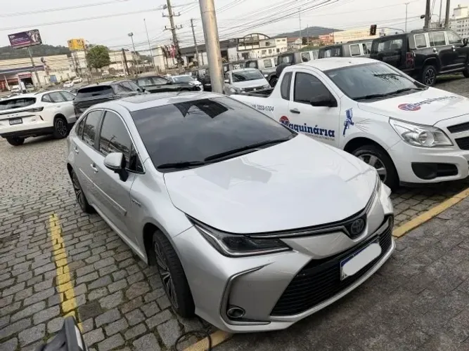 Toyota Corolla Altis Prem. Hybrid 1.8 Flex AUT 2022