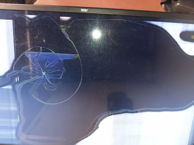 Tv para retira de peças