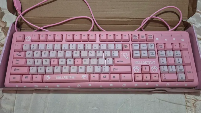 Teclado personalizado Hello Kitty rosa