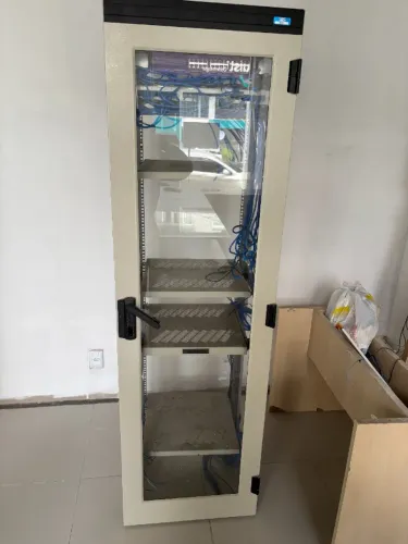 RACK DE SERVIDOR