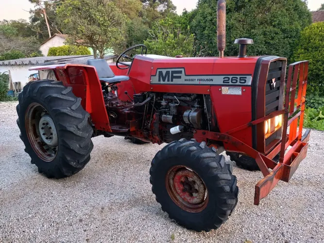 Trator Massey Ferguson 265