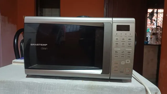 micro-ondas Brastemp Clean de 20 Litros